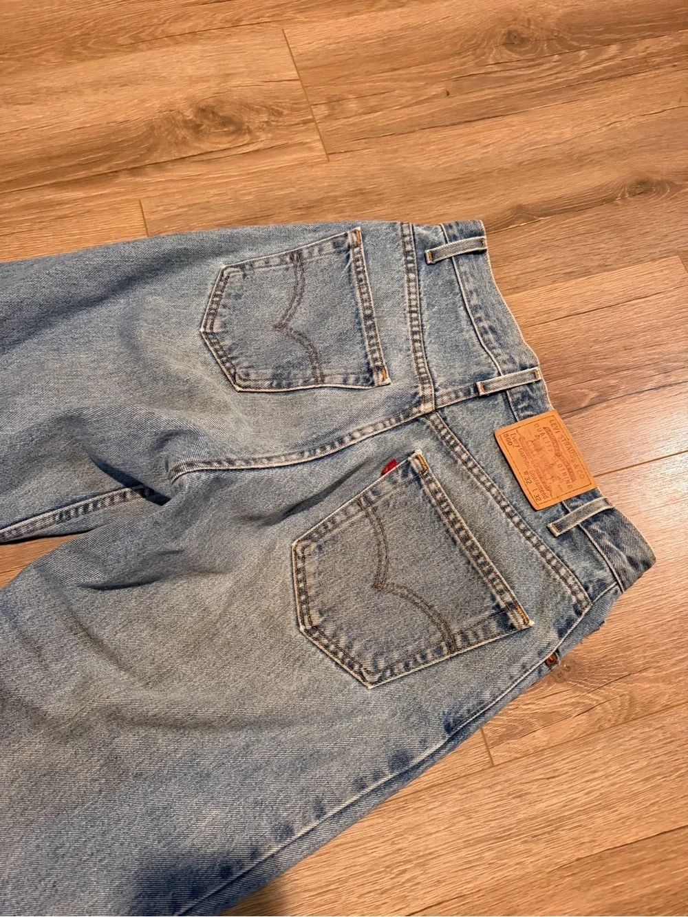Levis size 32